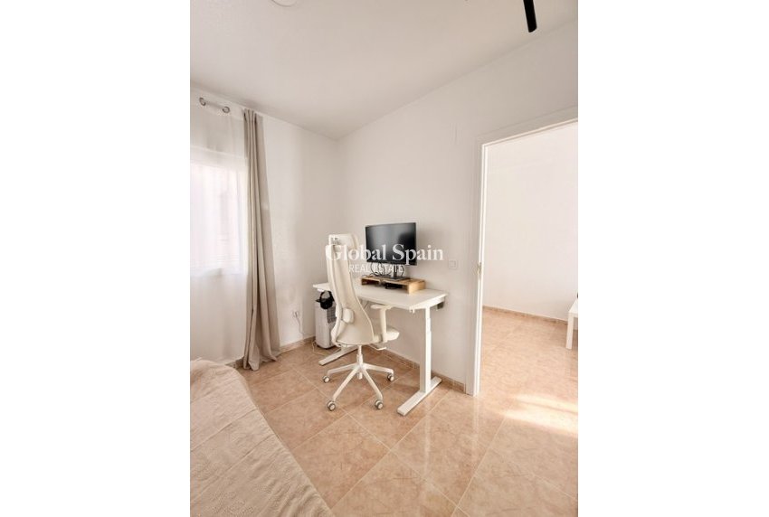 Revente - PENTHOUSE -
TORREVIEJA - Costa Blanca