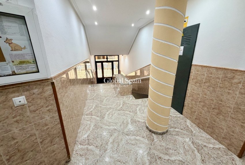 Revente - PENTHOUSE -
TORREVIEJA - Costa Blanca