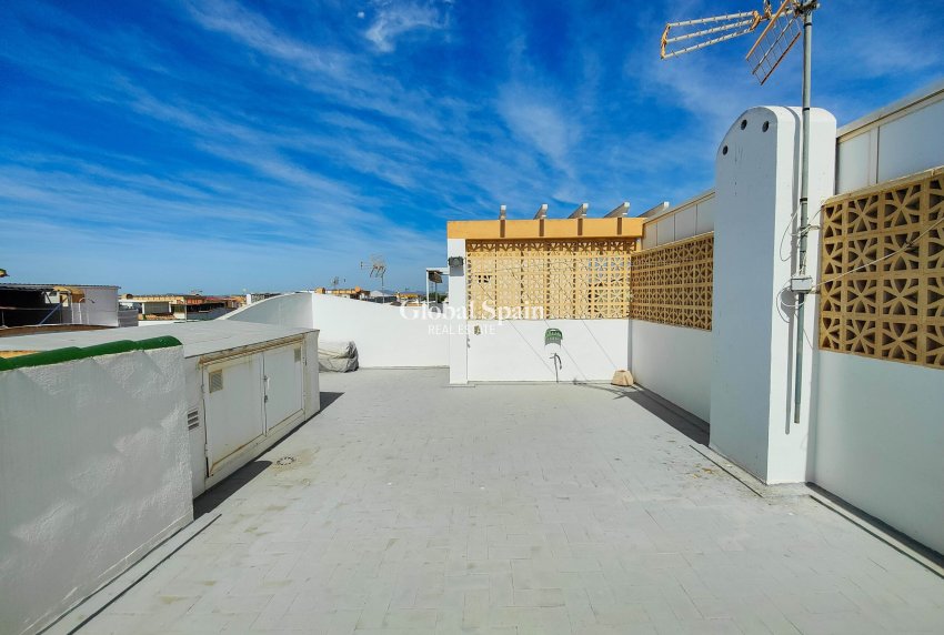 Revente - PENTHOUSE -
TORREVIEJA - Costa Blanca