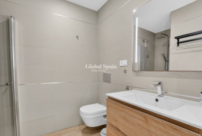 Revente - PENTHOUSE -
TORREVIEJA - Costa Blanca