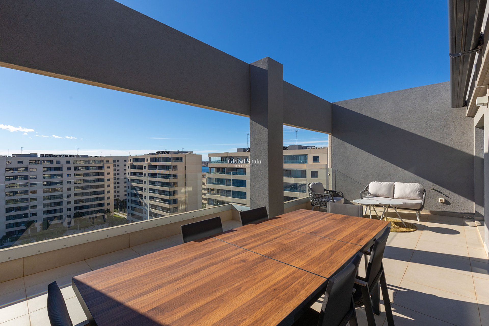 Revente - PENTHOUSE -
TORREVIEJA - Costa Blanca
