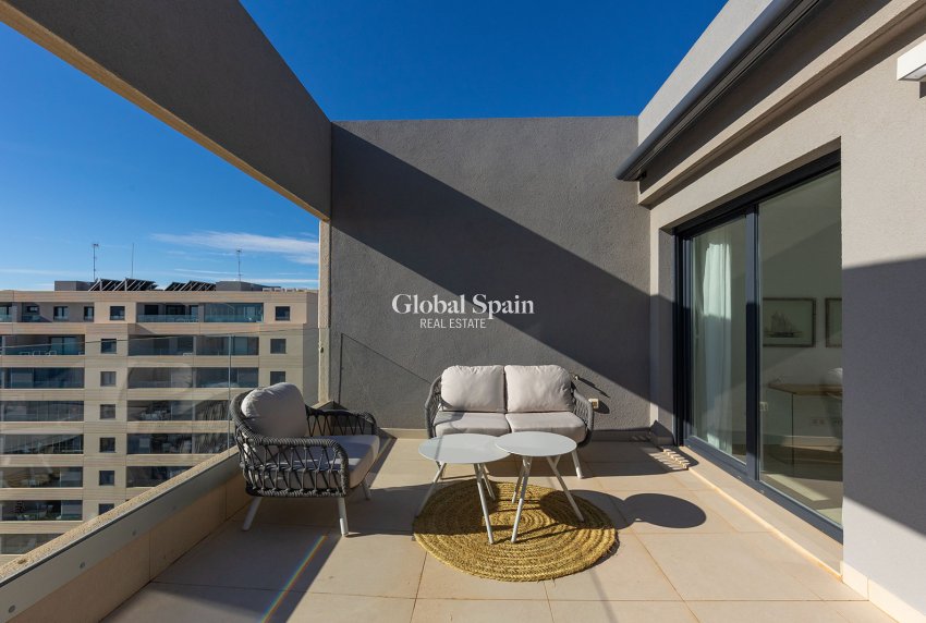 Revente - PENTHOUSE -
TORREVIEJA - Costa Blanca