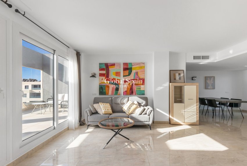 Revente - PENTHOUSE -
TORREVIEJA - Costa Blanca