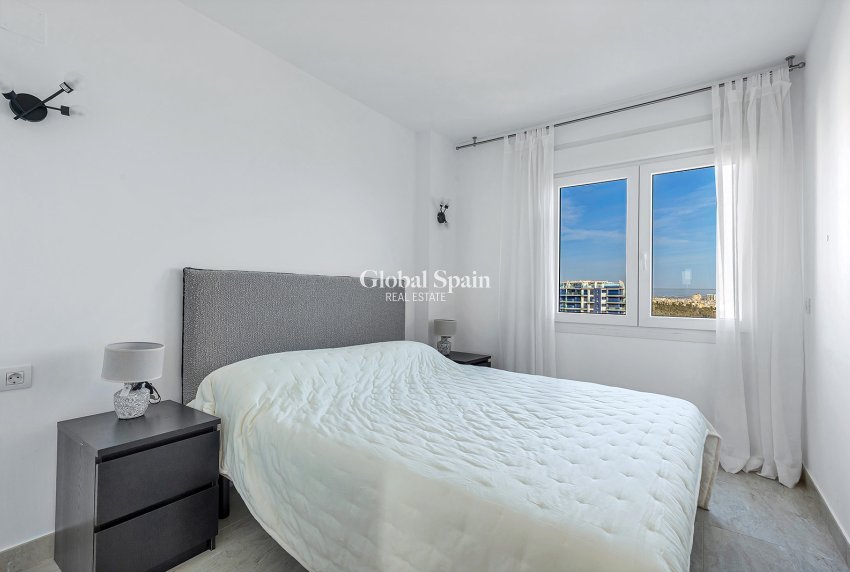 Revente - PENTHOUSE -
TORREVIEJA - Costa Blanca