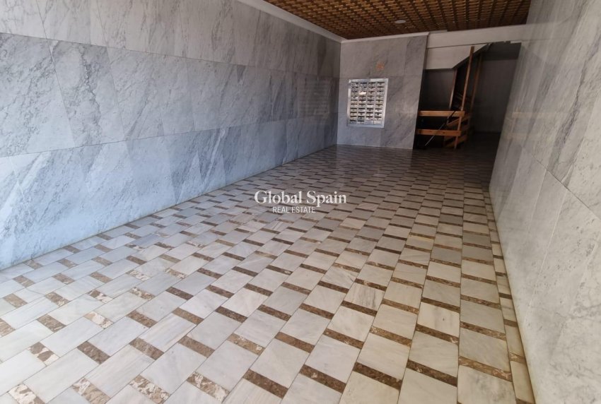 Revente - PENTHOUSE -
TORREVIEJA - El Acequión - Los Náufragos