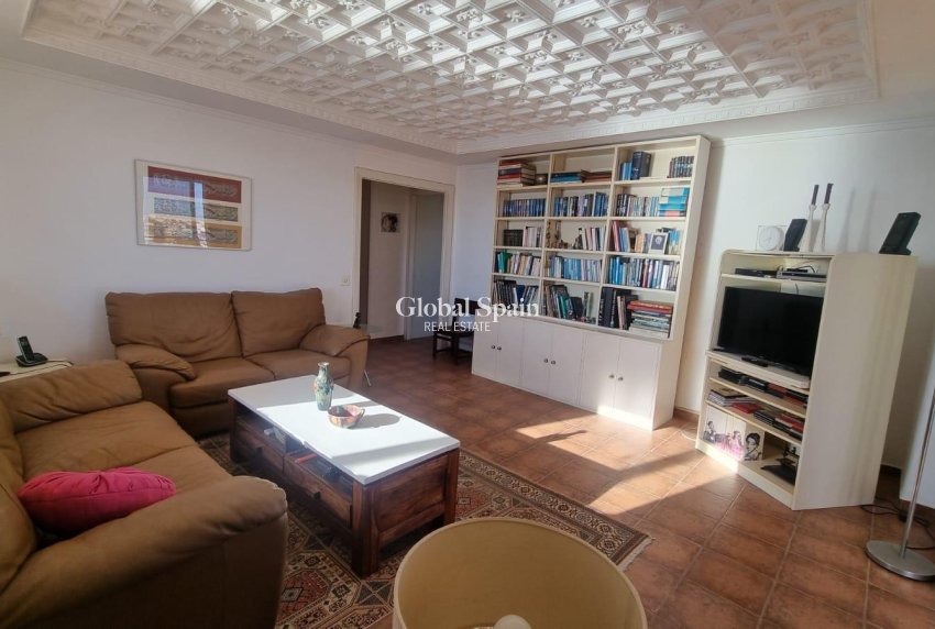 Revente - PENTHOUSE -
TORREVIEJA - El Acequión - Los Náufragos