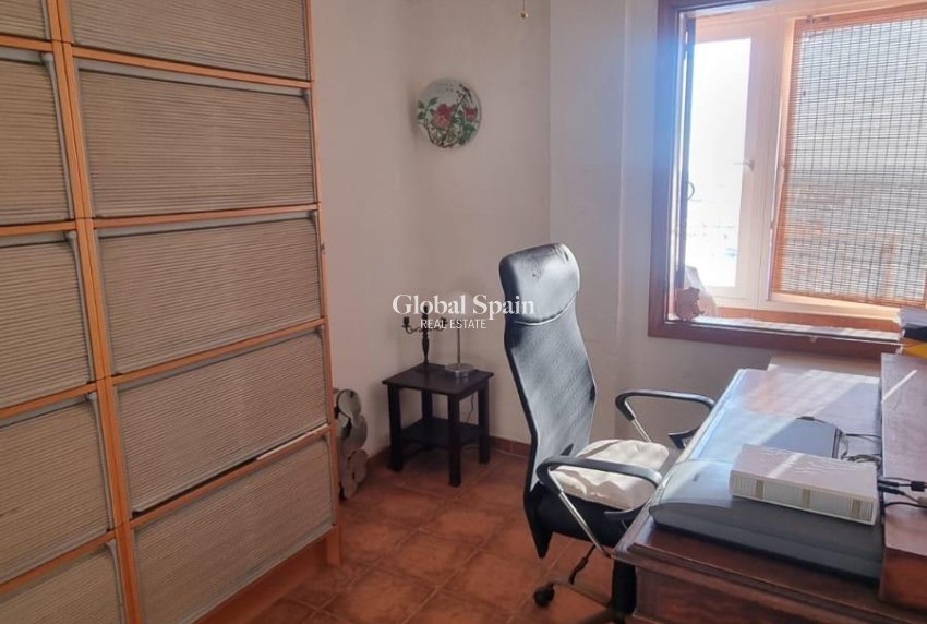 Revente - PENTHOUSE -
TORREVIEJA - El Acequión - Los Náufragos