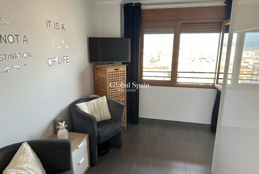 Revente - PENTHOUSE -
TORREVIEJA - El Acequión - Los Náufragos