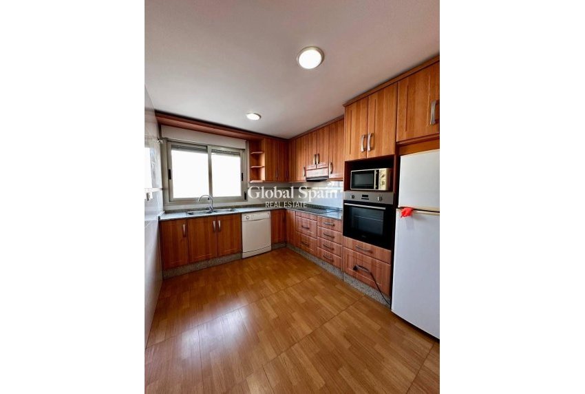 Revente - Penthouse -
TORREVIEJA - Estacion de autobuses