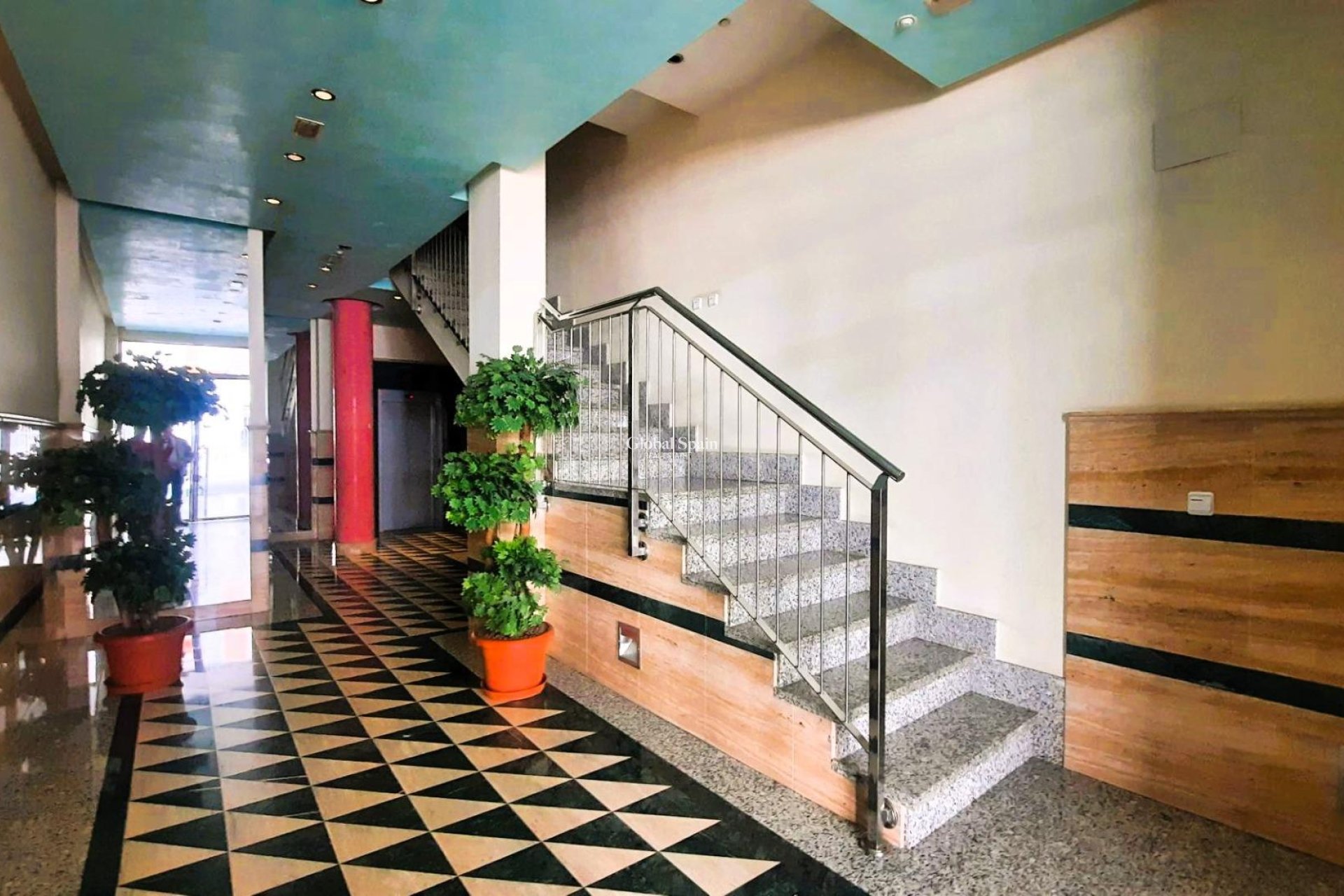 Revente - Penthouse -
TORREVIEJA - Estacion de autobuses