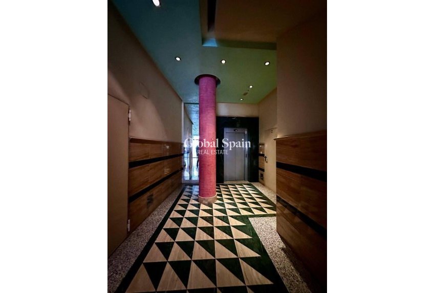 Revente - Penthouse -
TORREVIEJA - Estacion de autobuses