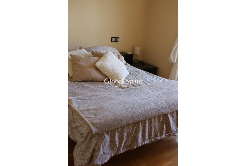 Revente - Penthouse -
TORREVIEJA - Estacion de autobuses