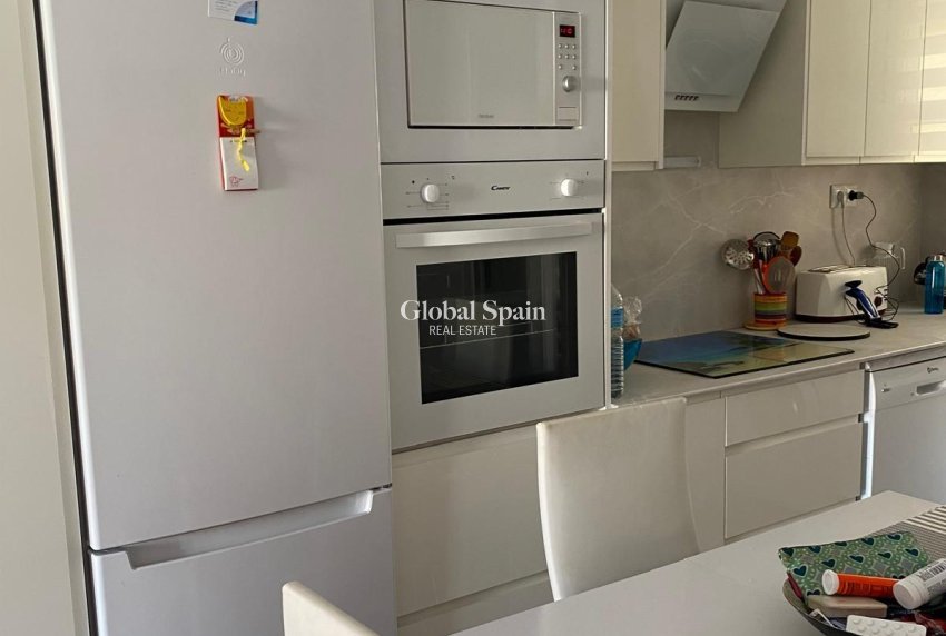 Revente - PENTHOUSE -
TORREVIEJA - Estacion de autobuses