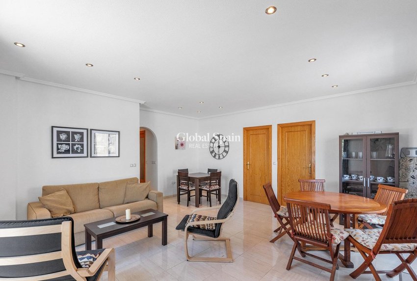 Revente - PENTHOUSE -
TORREVIEJA - Estacion de autobuses