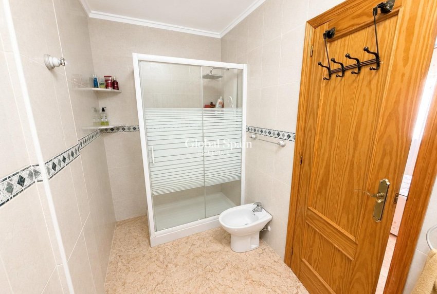 Revente - PENTHOUSE -
TORREVIEJA - Estacion de autobuses
