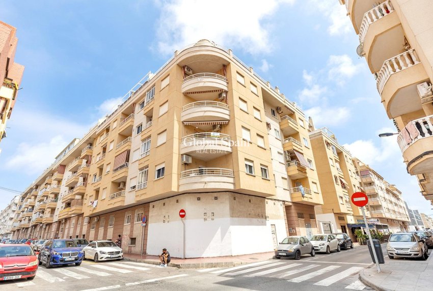 Revente - PENTHOUSE -
TORREVIEJA - Estacion de autobuses
