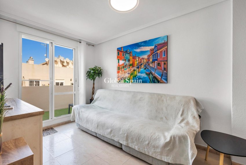 Revente - PENTHOUSE -
TORREVIEJA - Estacion de autobuses