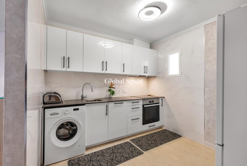 Revente - PENTHOUSE -
TORREVIEJA - Estacion de autobuses