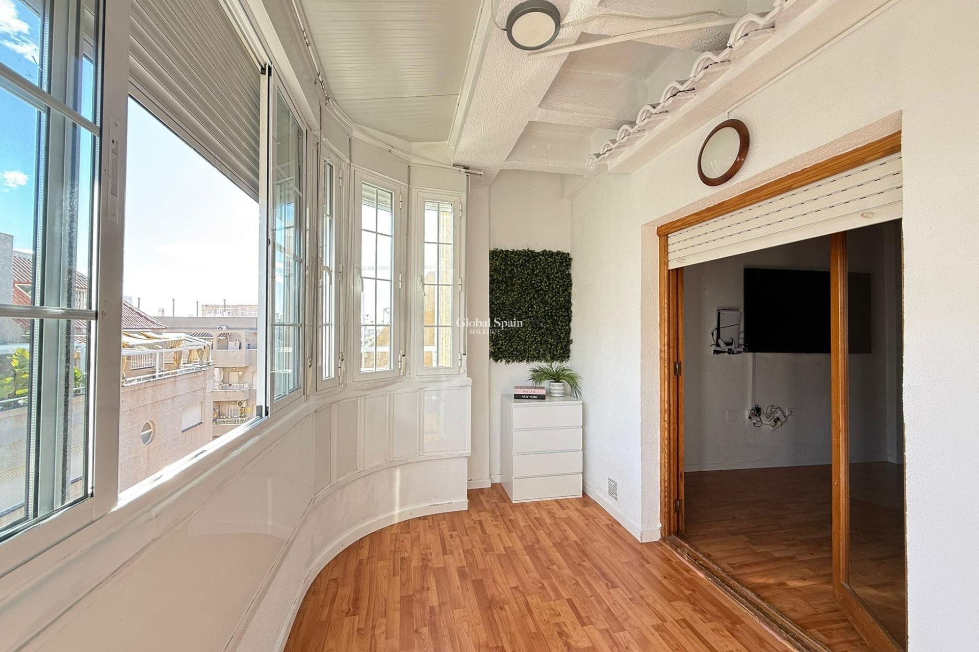 Revente - PENTHOUSE -
TORREVIEJA - Estacion de autobuses