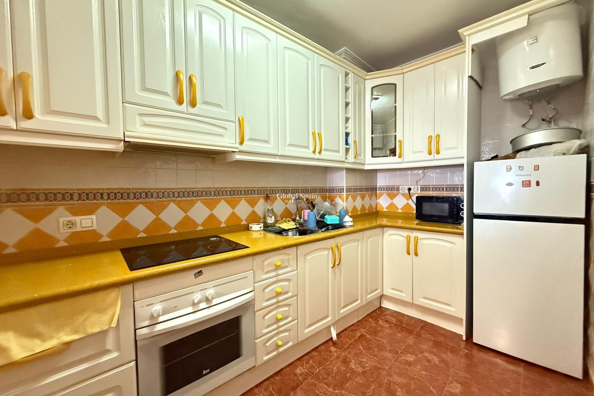 Revente - PENTHOUSE -
TORREVIEJA - Estacion de autobuses