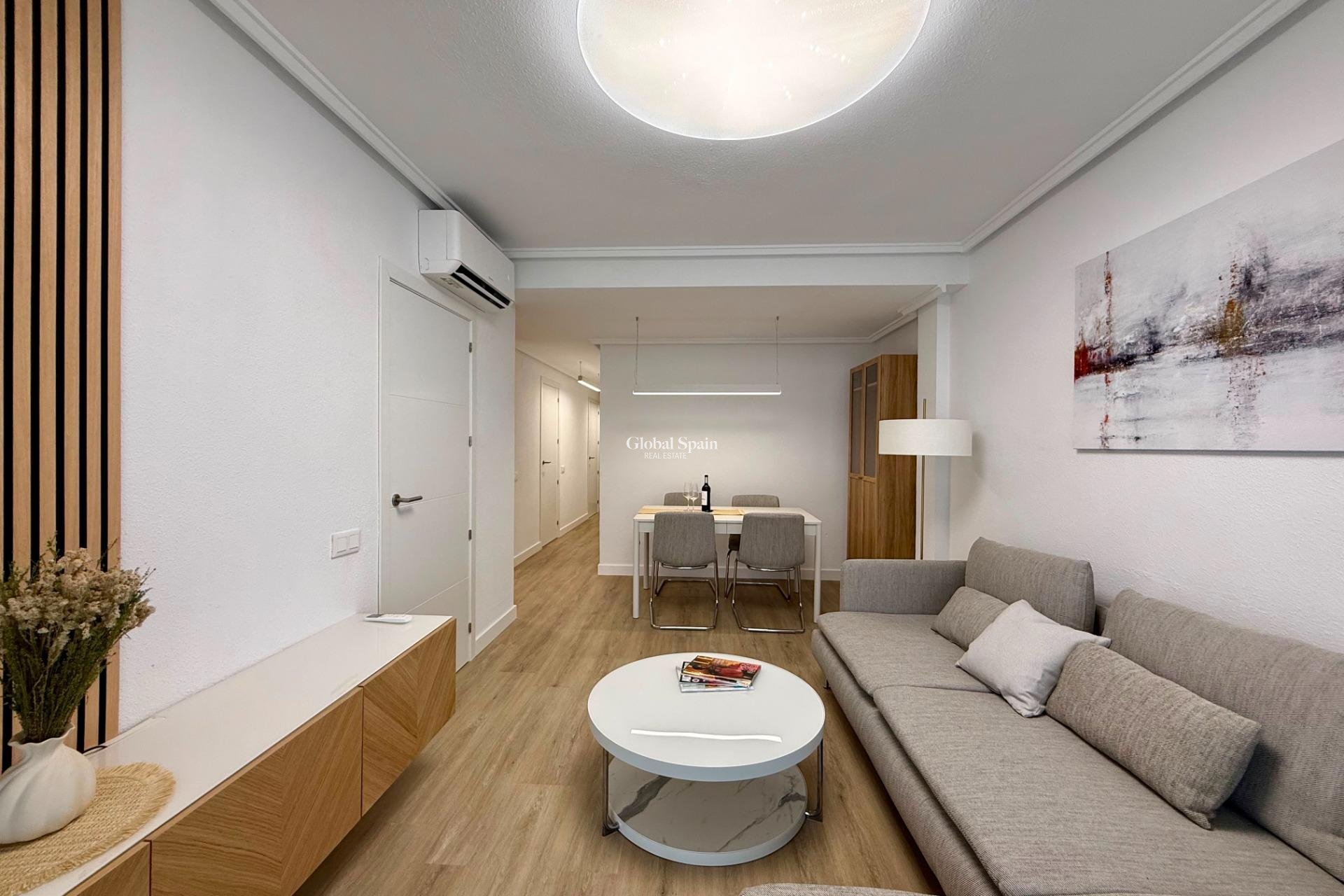 Revente - PENTHOUSE -
TORREVIEJA - Habaneras