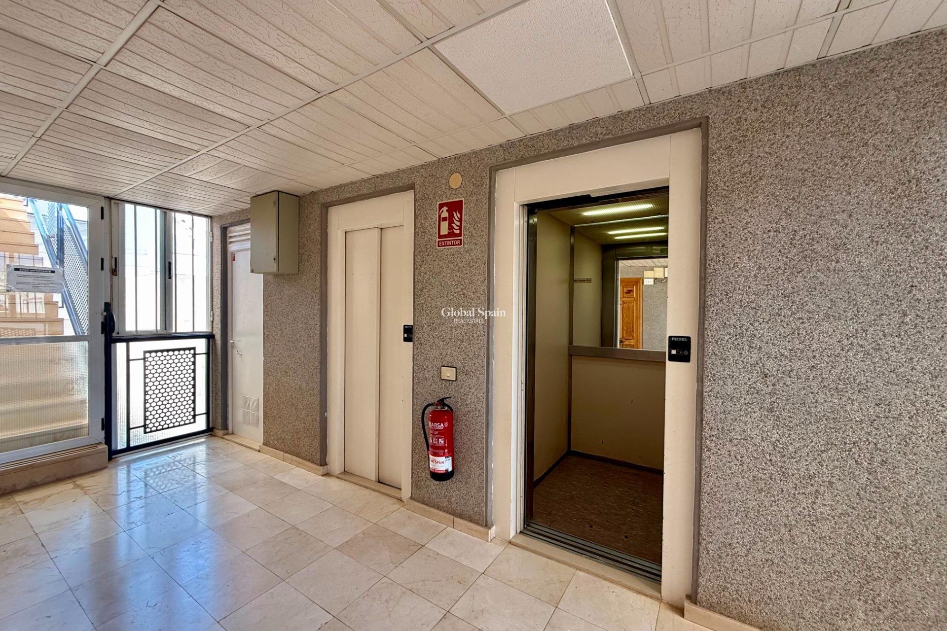 Revente - PENTHOUSE -
TORREVIEJA - Habaneras