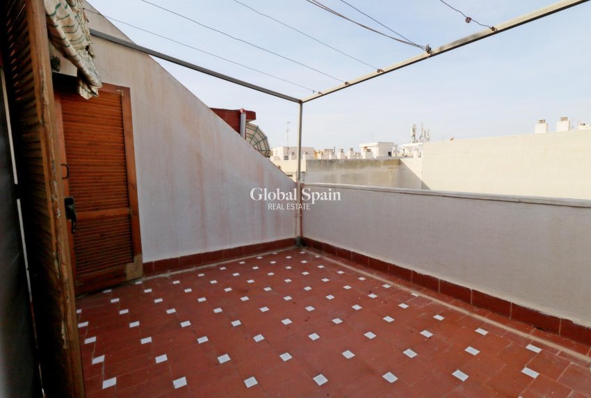 Revente - PENTHOUSE -
TORREVIEJA - Habaneras