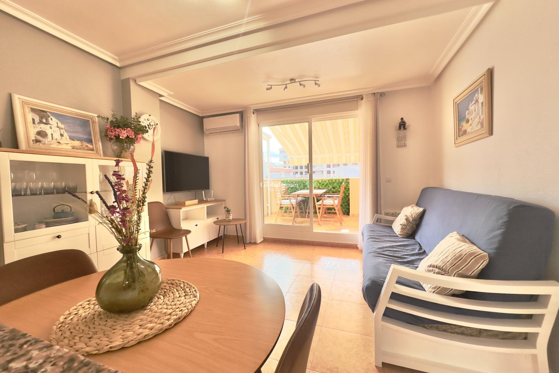 Revente - PENTHOUSE -
TORREVIEJA - La Mata pueblo