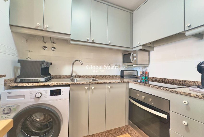 Revente - PENTHOUSE -
TORREVIEJA - La Mata pueblo