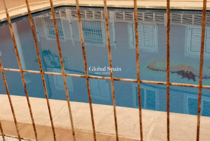 Revente - PENTHOUSE -
TORREVIEJA - La Mata pueblo