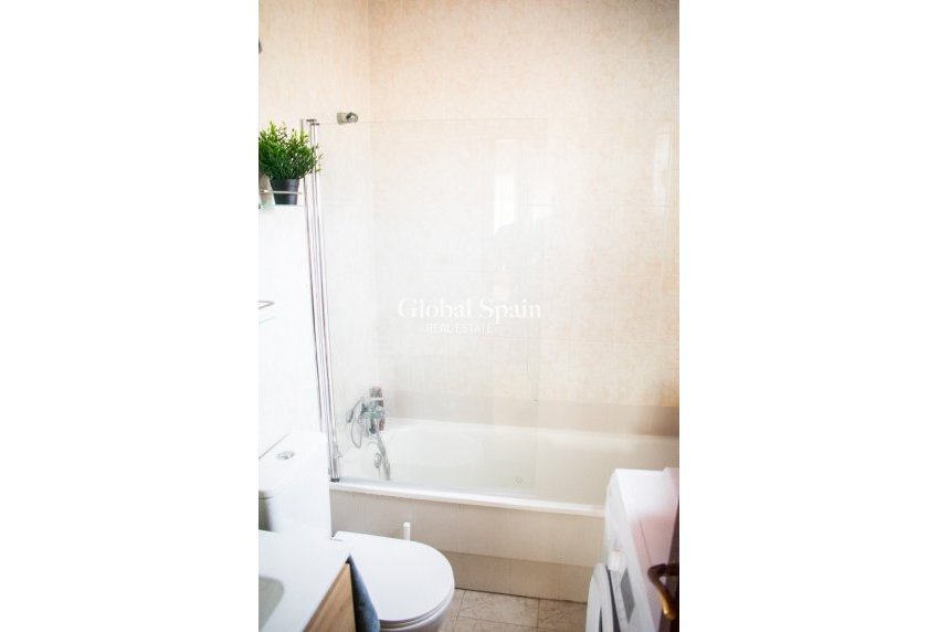 Revente - PENTHOUSE -
TORREVIEJA - La Mata