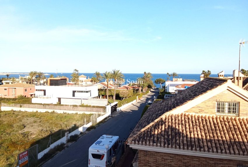 Revente - PENTHOUSE -
TORREVIEJA - La Veleta