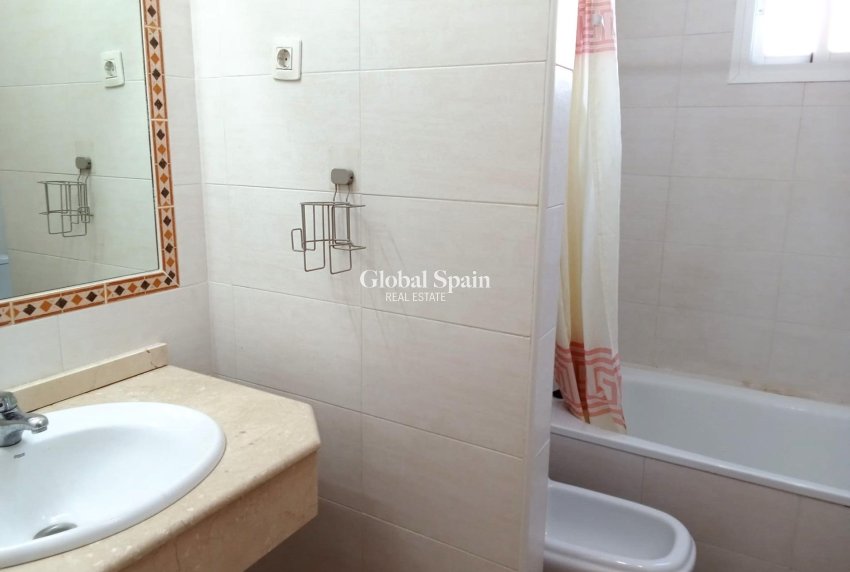 Revente - PENTHOUSE -
TORREVIEJA - La Veleta