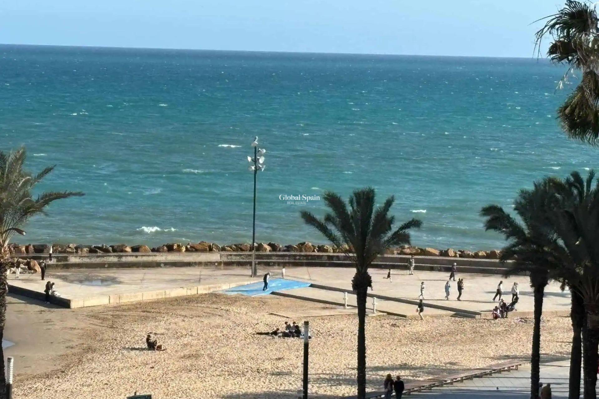 Revente - PENTHOUSE -
TORREVIEJA - Las Piscinas Naturales