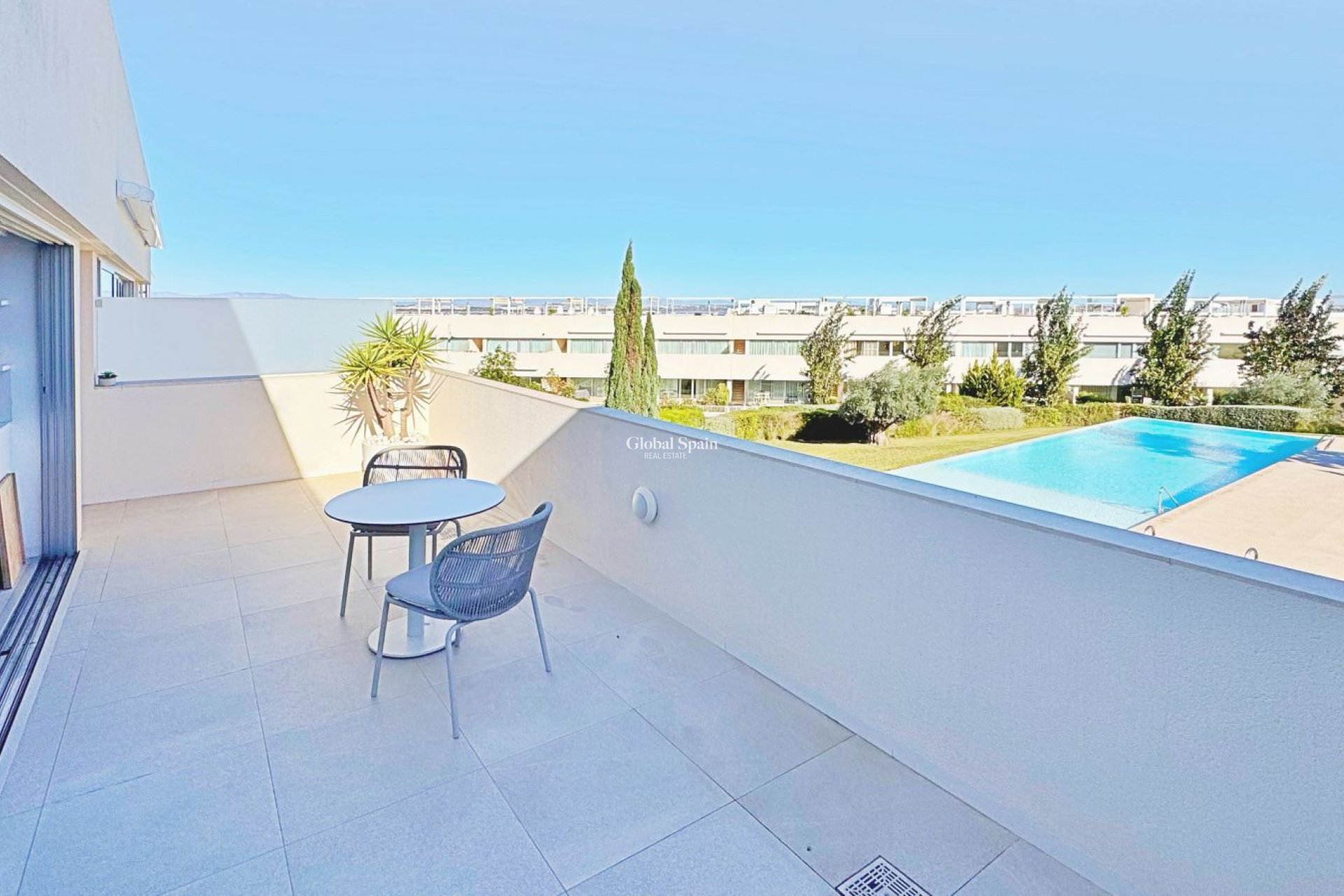 Revente - PENTHOUSE -
TORREVIEJA - LOS BALCONES - LOS ALTOS