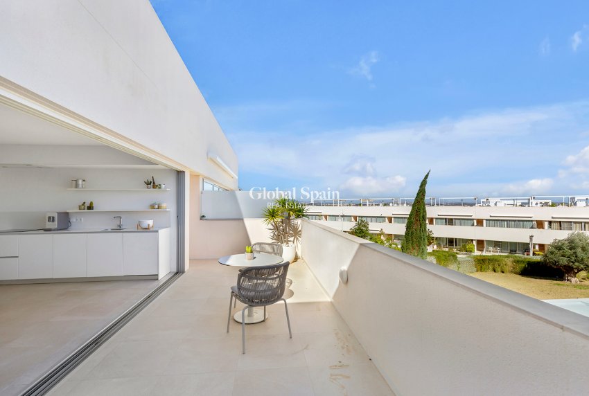 Revente - PENTHOUSE -
TORREVIEJA - LOS BALCONES - LOS ALTOS