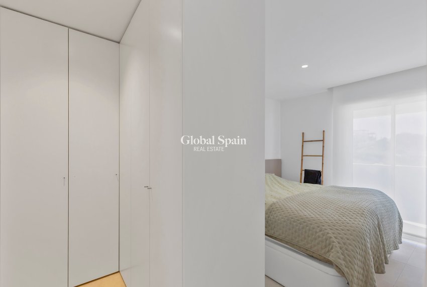 Revente - PENTHOUSE -
TORREVIEJA - LOS BALCONES - LOS ALTOS