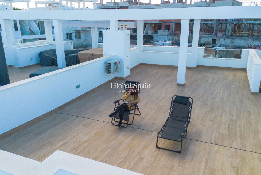 Revente - PENTHOUSE -
TORREVIEJA - LOS BALCONES - LOS ALTOS
