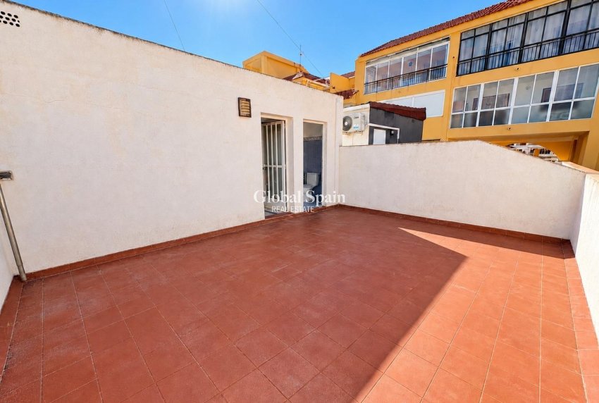 Revente - PENTHOUSE -
TORREVIEJA - Los Europeos