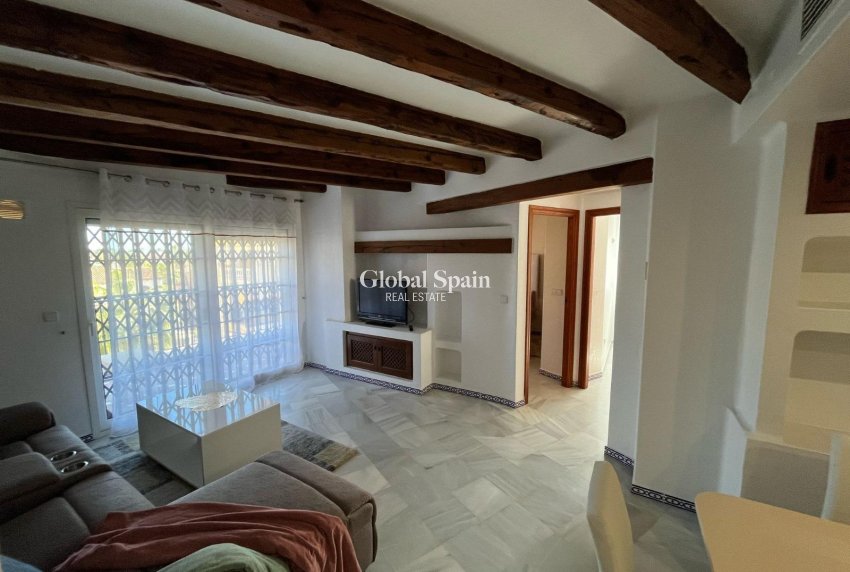 Revente - PENTHOUSE -
TORREVIEJA - Los Frutales