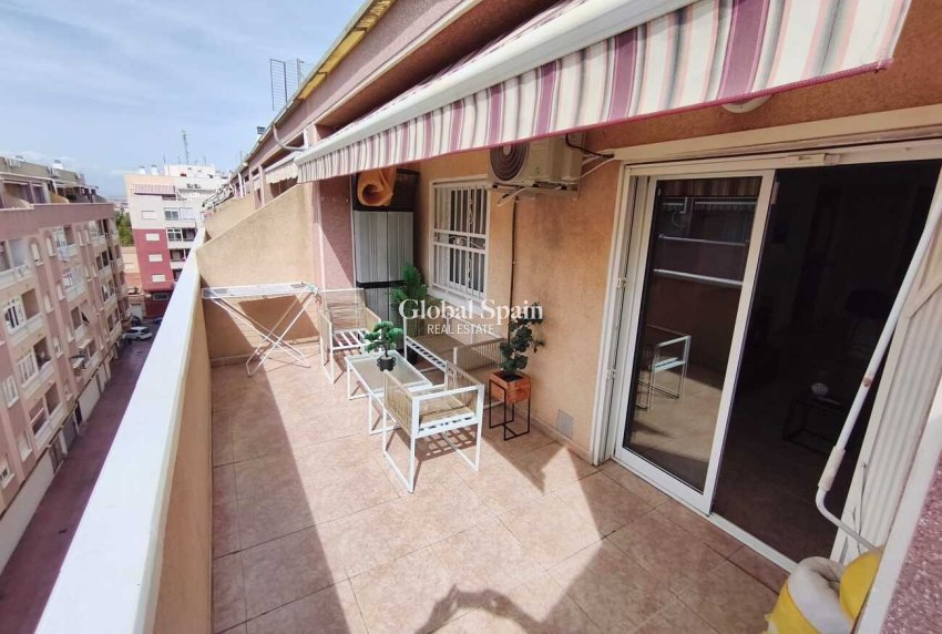 Revente - PENTHOUSE -
TORREVIEJA - Parque de las Naciones
