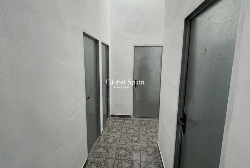 Revente - PENTHOUSE -
TORREVIEJA - Playa de cura