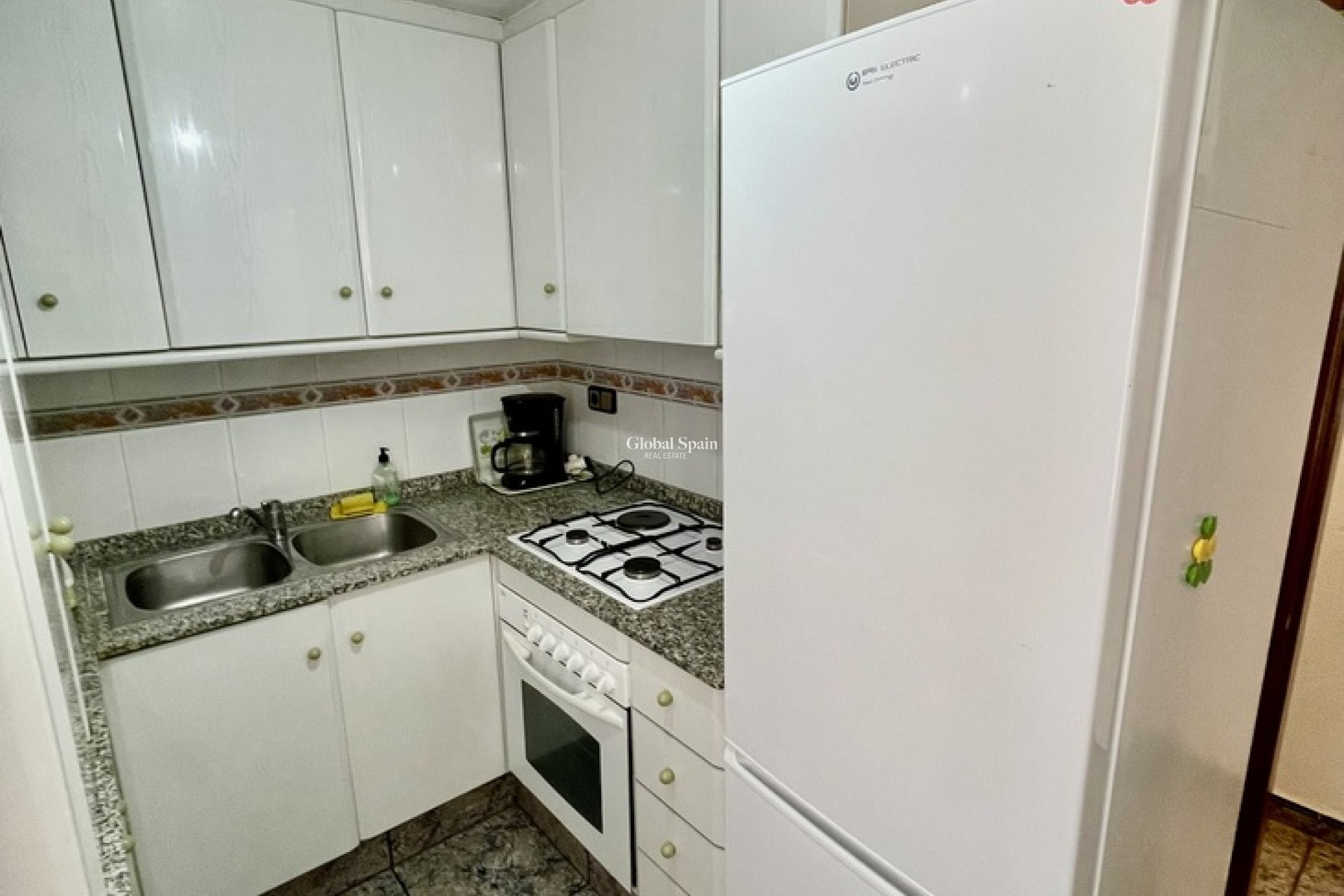 Revente - PENTHOUSE -
TORREVIEJA - Playa de cura
