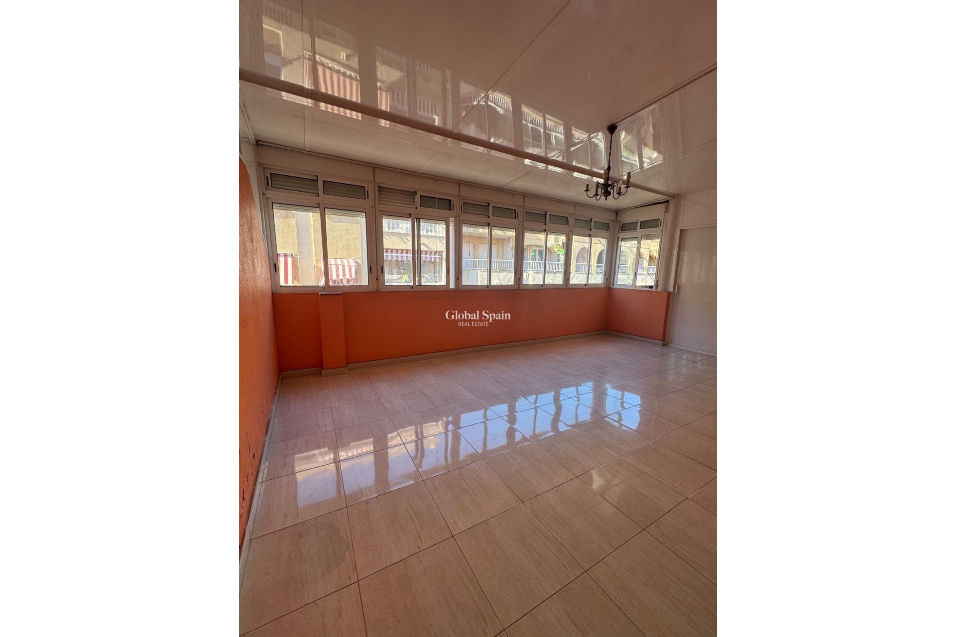 Revente - PENTHOUSE -
TORREVIEJA - Playa de los Locos