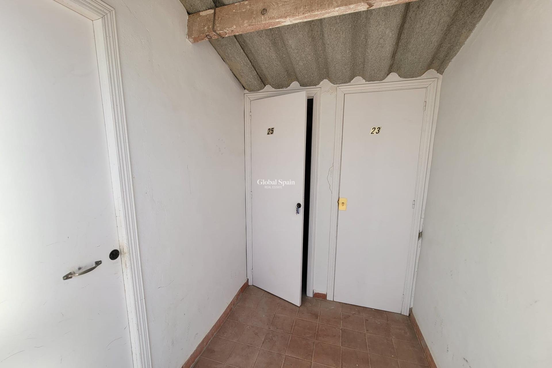 Revente - PENTHOUSE -
TORREVIEJA - Playa de los Locos