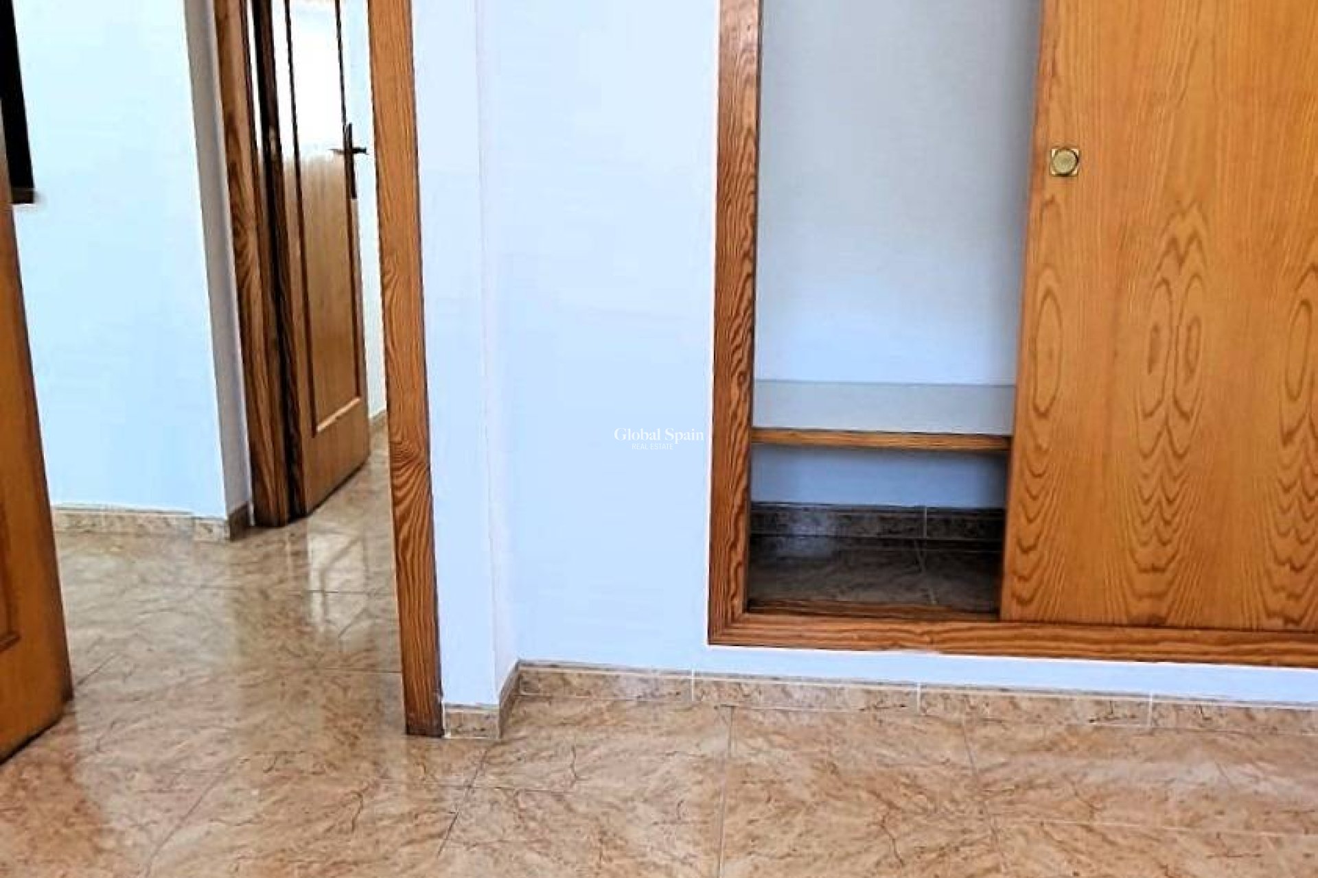 Revente - PENTHOUSE -
TORREVIEJA - Playa de los Locos