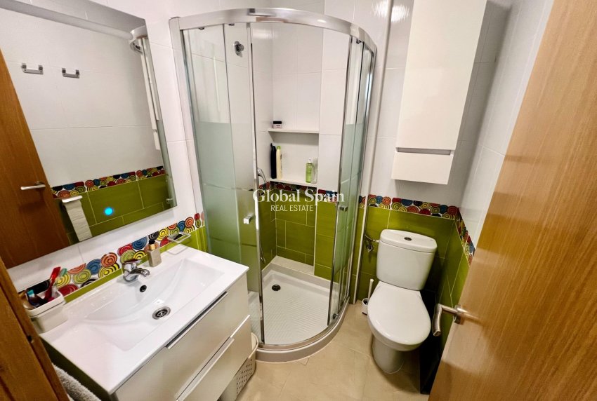 Revente - PENTHOUSE -
TORREVIEJA - Playa de los Locos