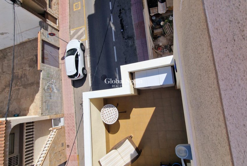 Revente - PENTHOUSE -
TORREVIEJA - Playa de los Locos