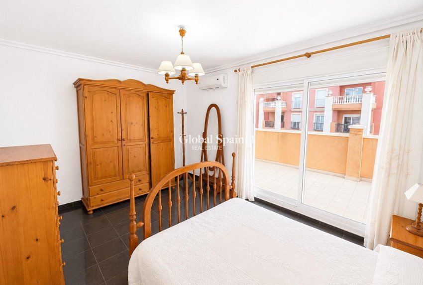 Revente - PENTHOUSE -
TORREVIEJA - Playa de los locos