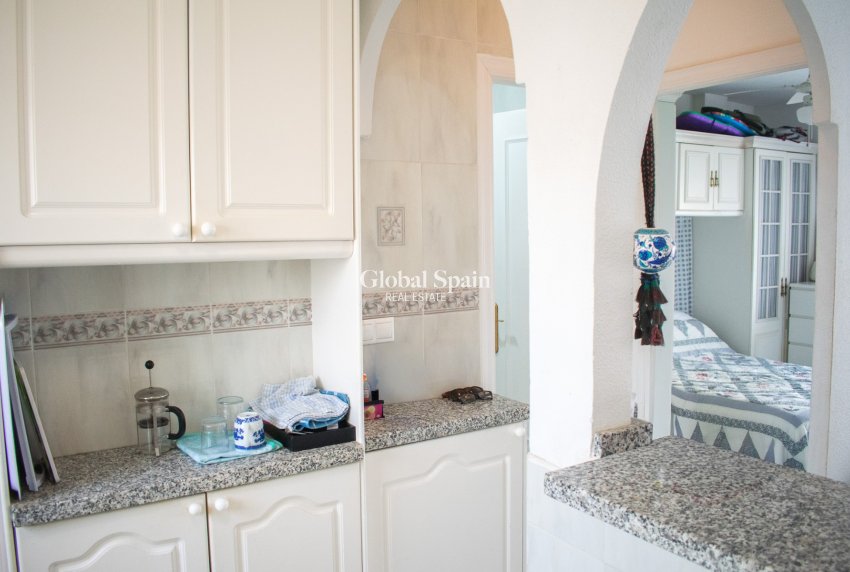 Revente - Penthouse -
TORREVIEJA - Playa De Los Náufragos